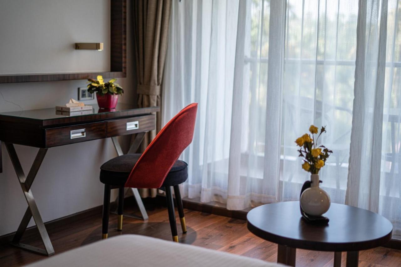 Saugandhika West Gate Hotel Wayanad Ngoại thất bức ảnh