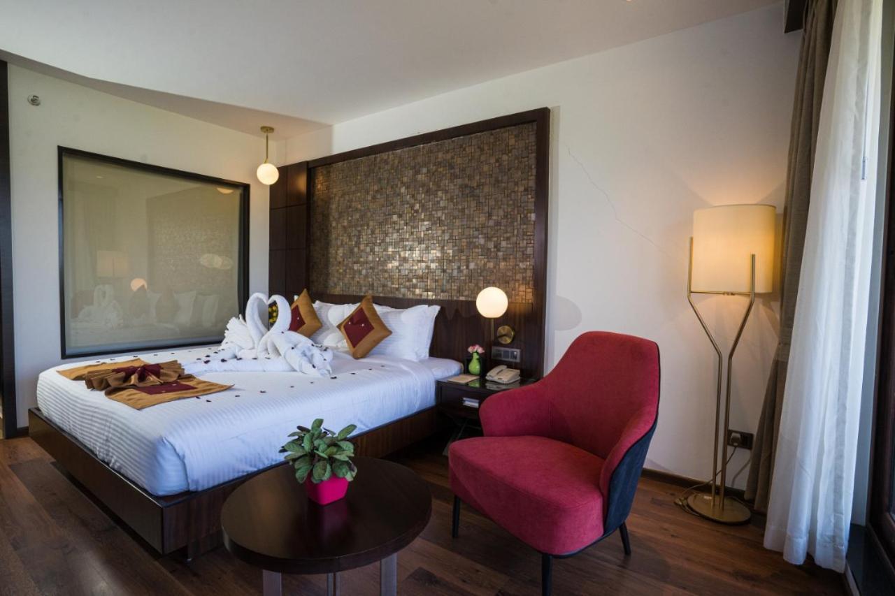 Saugandhika West Gate Hotel Wayanad Ngoại thất bức ảnh