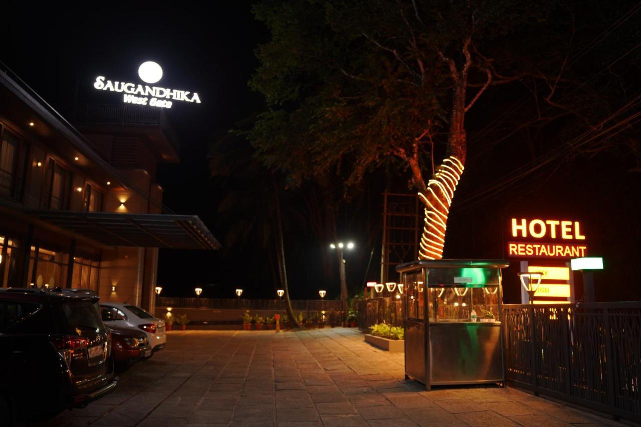 Saugandhika West Gate Hotel Wayanad Ngoại thất bức ảnh