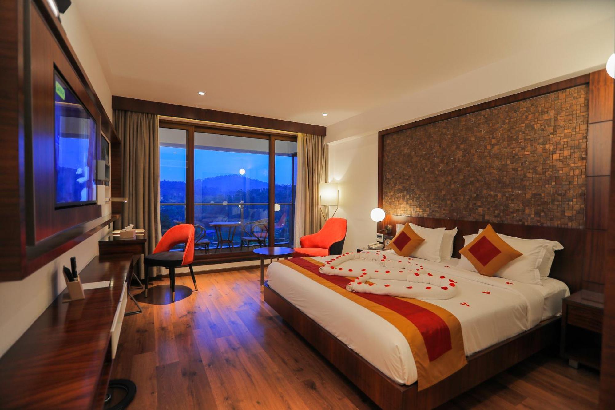 Saugandhika West Gate Hotel Wayanad Ngoại thất bức ảnh